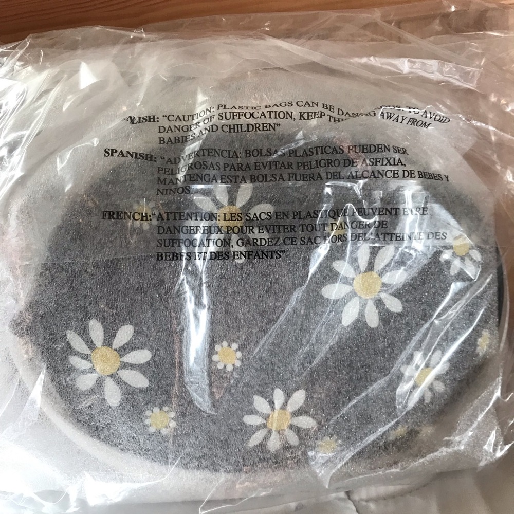 🐝 Kate Spade Buzz Bee Crossbody flower 🌸 - Picture 12 of 12